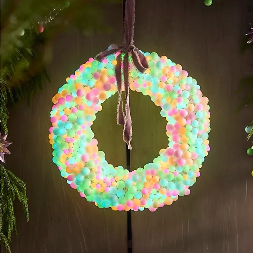 Anthropologie Stargazer Cherry Ball 2-Function Light Wreath, NIB - Picture 1 of 8